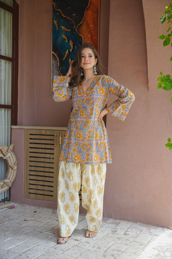 Jaal Farshi Salwar Set