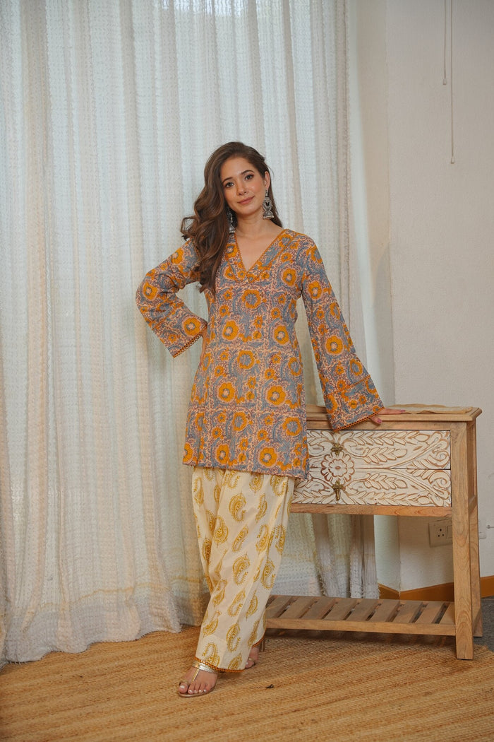 Jaal Farshi Salwar Set